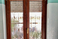 FINESTRA IN PVC NOCE